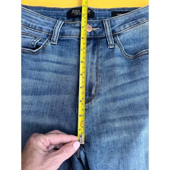 Judy Blue Mid Rise Skinny Jeans Boho Patch 70s Print Denim Stretch Fit Jeans - Picture 12 of 13